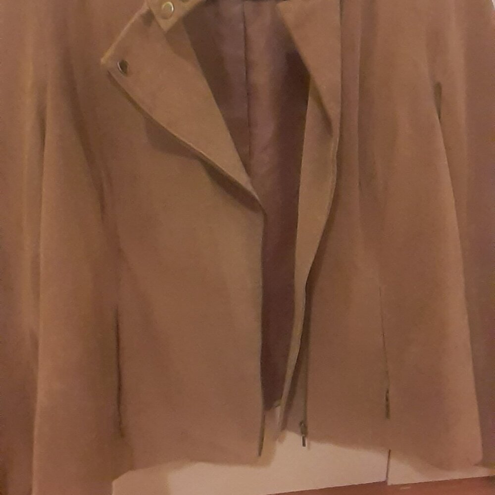Jacket - Picture 7 of 7